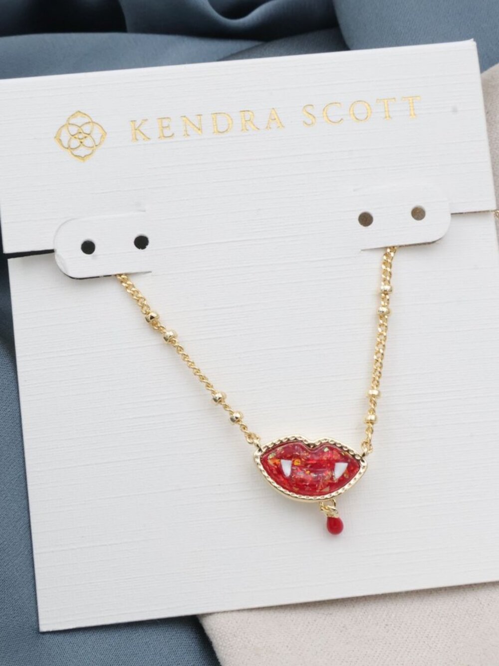 Kendra Scott Vampire Gold Red Lab Grown Opal Necklace NEW Perfect condition